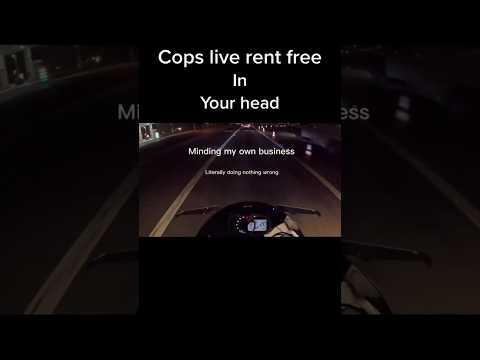 Angry cop? #motorcycle #sportbikelife #fyp #reaction #law #shorts #bikelife #yamaha #viral #bike