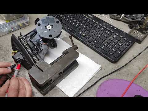 Mercedes S500 W140 mirror repaired. Bench test