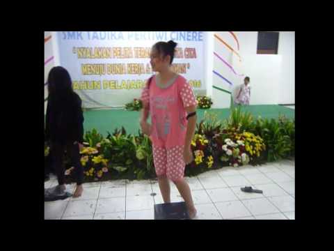 Pertunjukan Seni Teater dari Exkul Teater SMK Tadi