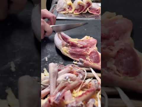 Impressive chicken breakdown ? Breakdown by Yakitori Tokoshie