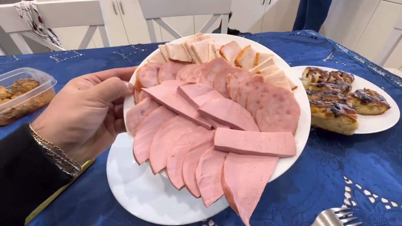 Все в восторге от пирога Самвела! Семейный ужин