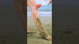 No More Sandy Feet? She Cracked the Code! 👣🧼 #beachvibes #summershorts #swimming