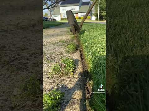 How to Edge Lawn, Edging #howtoedgelawn #edging