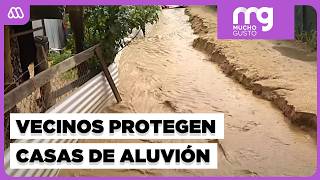 Vecinos protegen casas con sacos: Lluvia en zona de aluvión en Concepción