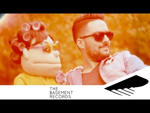 Hassan El Shafei ft. Abla Fahita - Mayestahlushi | حسن الشافعي مع ابلة فاهيتا - #مايستهلوشي