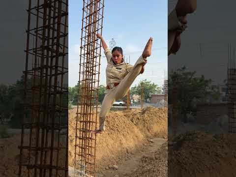 Omg ๐จ viral somya gymnast ๐ฅ๐ฅ๐ฅ #somyagymnast #funny #dance #viraldance