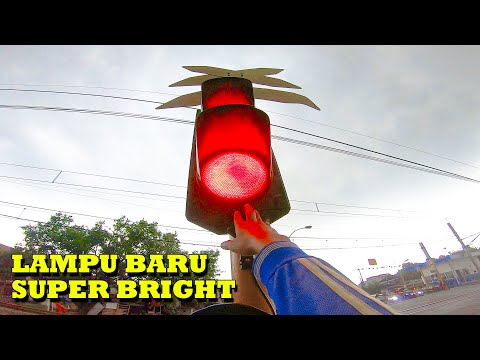 FANTASTIS !! UNIK Lampu Flasher Vertikal Langka Perlintasan kereta api JPL 21 Poris