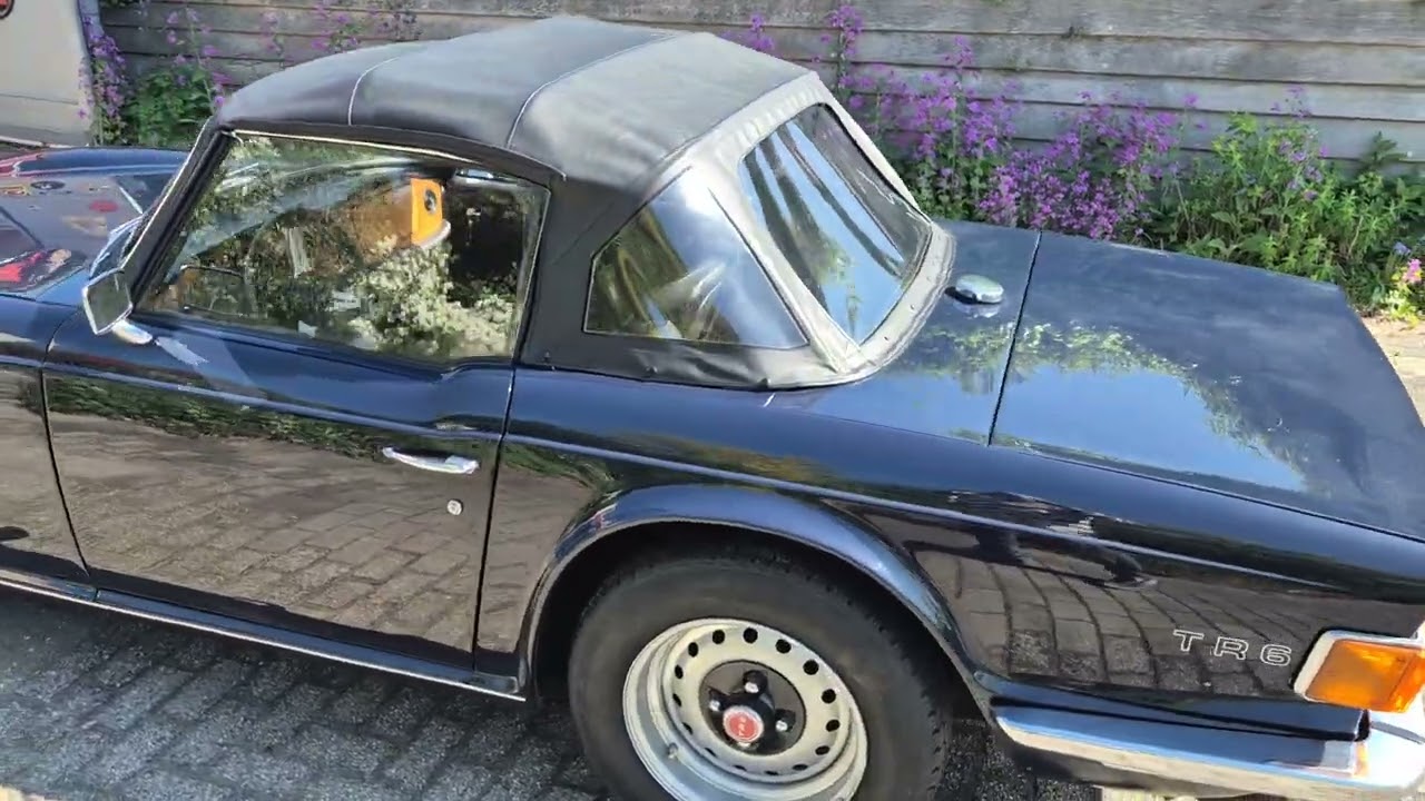 Video preview of Triumph TR 6 PI (1971)
