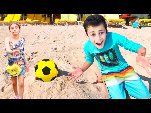 Heidi and Zidane pretend play in the sand story for kids