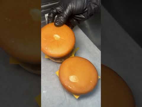 Des burgers dans un tacos… Nouveau BANGER ? 😍😱