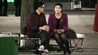 NorthKorea:Night on the City-Pyongyang 北朝鮮 街の夜(平壌の世界586)