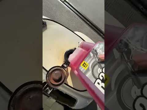 2 stroke oil #yamaha #bmw #casablanca #moto #maroc #bikelife #c50