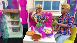 Barbie and Ken Restaurant 🍽️😋🤩