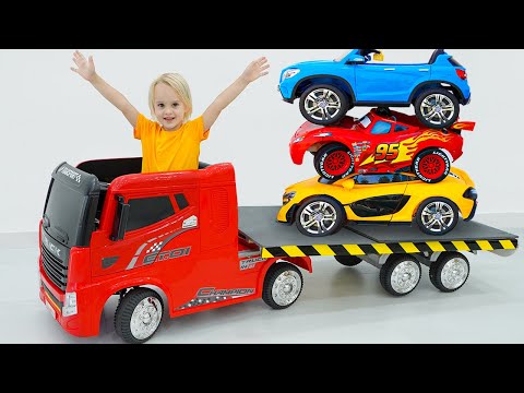 Chris abre una tienda de coches - Historias divertidas para niños con coches de juguete