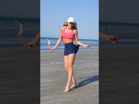 Beach jumps ποΈ throwback to this one β€οΈ #jumprope #skipping #tricks