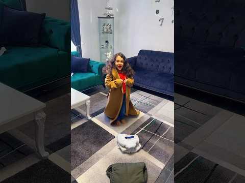 ايلين تغير لون جاكيتها لبست جاكيت بابا و ماما