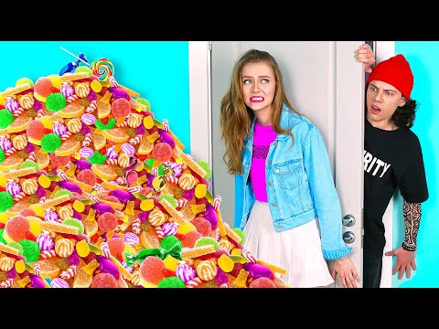 HOW TO SNEAK CANDIES EVERYWHERE! || Amazing hacks and tricks by SMOL