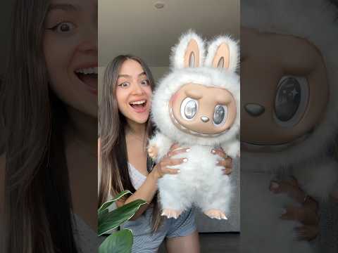 I bought the world’s RAREST Giant LABUBU!!