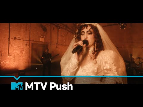 Chappell Roan: Red Wine Supernova (exclusive live performance) | MTV Push