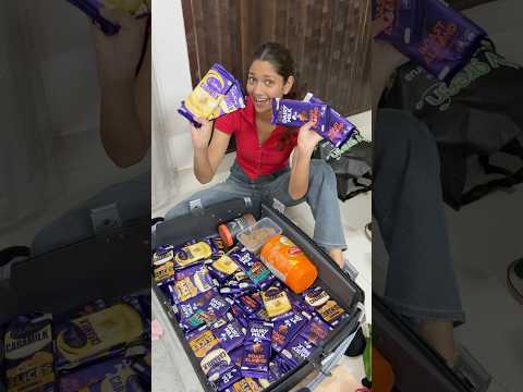 Itni saari chocolates 😱 | #shorts #minivlog #chocolate
