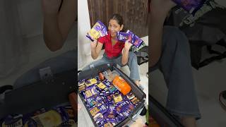 Itni saari chocolates 😱 | #shorts #minivlog #chocolate