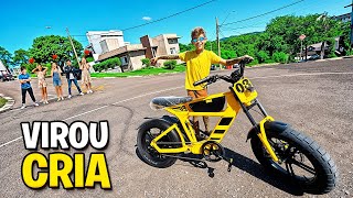 ele CHEGOU nas MENlNAS da ESCOLA de mobilete ELETRICA