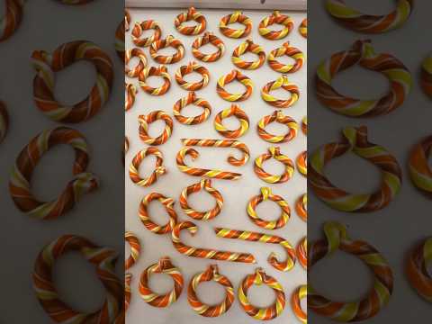 Endless Christmas Spirit with our handmade candy canes! ๐๐๐ซถ๐ผ