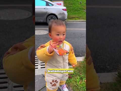 Ablamın bacakları yaralı 😢🪑