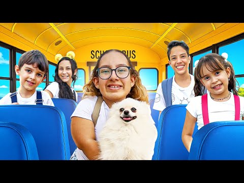 MC Divertida em Histórias para crianças sobre Regras de Conduta no ônibus escolar e outras histórias