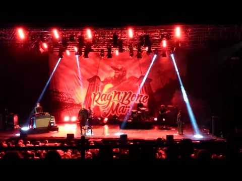 Hell Yeah   Rag'n'Bone Man live 2017   Teatro Romano Verona Italy