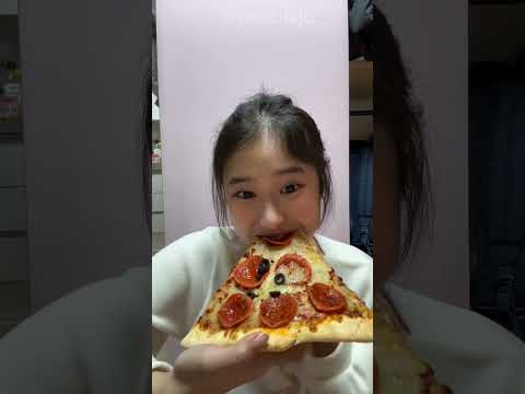 vamos comer nesse cool? 😂 Priscila Ju ❤️ #mukbang #provandocomida #priscilaju
