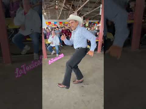 Llegando a la pista💞 #baile #bailando #dance #huapangos #latindance #cumbia #folklore #bailacomigo