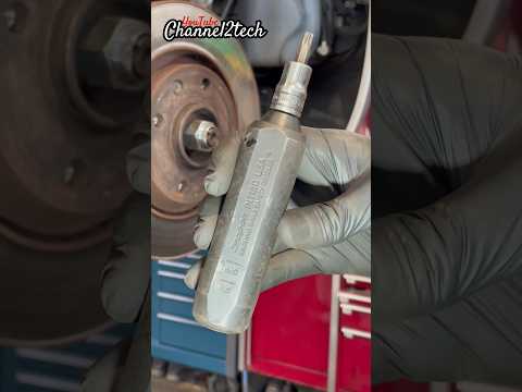 Brake disc retaining screw #garage #repair #service #tools