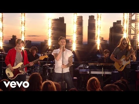 Maroon 5 - Makes Me Wonder (VEVO Summer Sets)