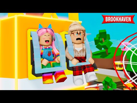 FOMOS NO BRINQUEDO MAIS ALTO DE BROOKHAVEN DA NOVA ATUALIZAÇÃO! ROBLOX