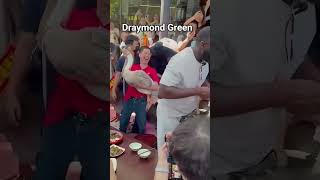 Draymond saw the lion-head goose and immediately forgot he was an NBA player.