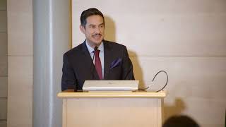 Beto Yarce sworn in as Seattle Office of Economic Development director