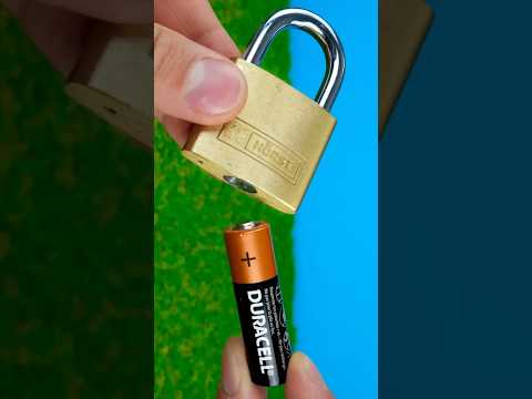 Why Didn’t I Know This Before? Easy Way to Unlock a Lock!