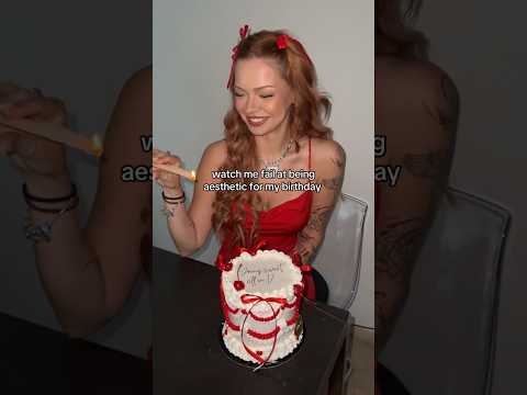 Birthday cake fail🎀🍒