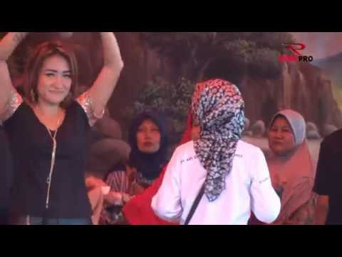DEWI KIRANA NYANDAK ANGIN SANDIWARA DWI WARNA