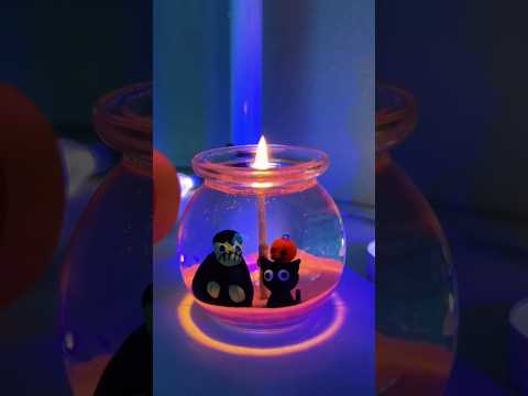 Burn test 🔥Two Halloween besties 🎃🐈‍⬛ Shop at illuminatedbymia.com