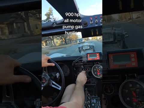 WATCH TILL THE END: 900HP PUMP GAS C3 Corvette WON’T Go Home Until He Gaps Somebody 😳🔥