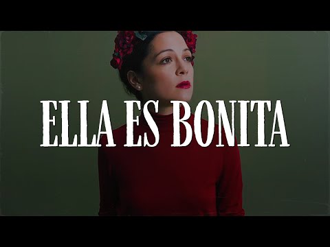 Natalia Lafourcade - Ella Es Bonita (LETRA)