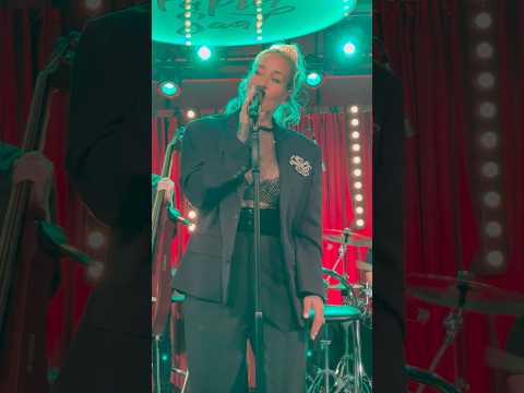 Sarah Connor - Blame it on the Mistletoe LIVE @ Energy Live Session 2024