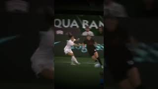 the BEST nutmeg you will see today - Beckie HUMILIATES Alex Morgan with a nutmeg 🔥