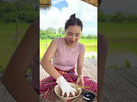 ลาบหมูทอดสูตรน้องน้อย