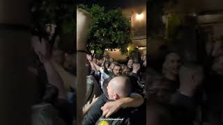 Quand les supporters de l'AEK Athènes chantent à la gloire de l'OM à Athènes à 24h du match 🤩🤝