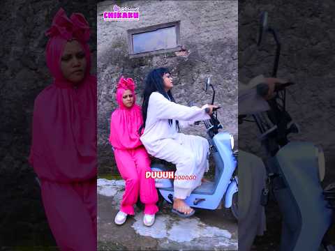Hantu kok naik sepeda listrik #chikaku #lucu