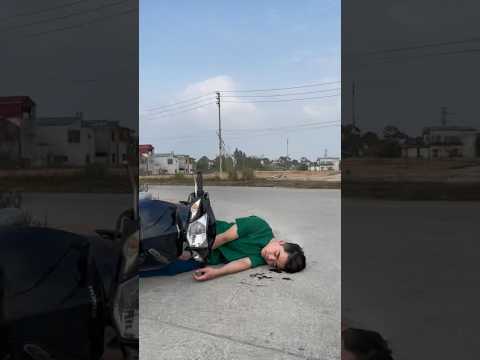 Stray cat #cat #pets #catvideo #trendingshorts #poorcat #catcute #cats