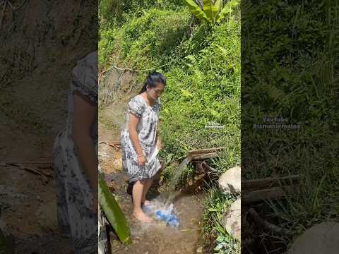 Bade wawasuh hela dina pancuran #gadisdesa  #rismanirmalasari #shortsvideo